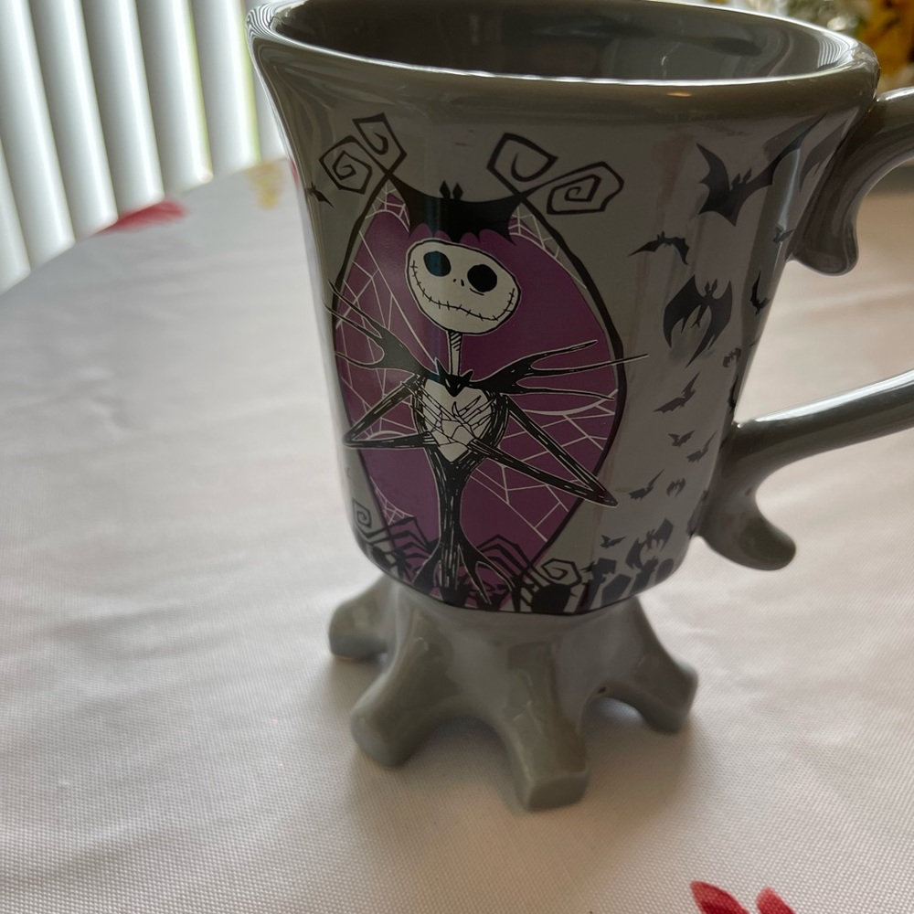 Large jack skeleton coffee mug. Excellent preowned condition. - Picture 1 of 4